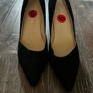 Marc Fisher Black Pointed Toe Heels